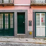 Apartment Atalaia Duplex Lissabon