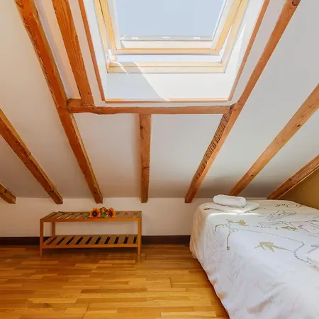Atalaia Duplex Apartment Lisbon